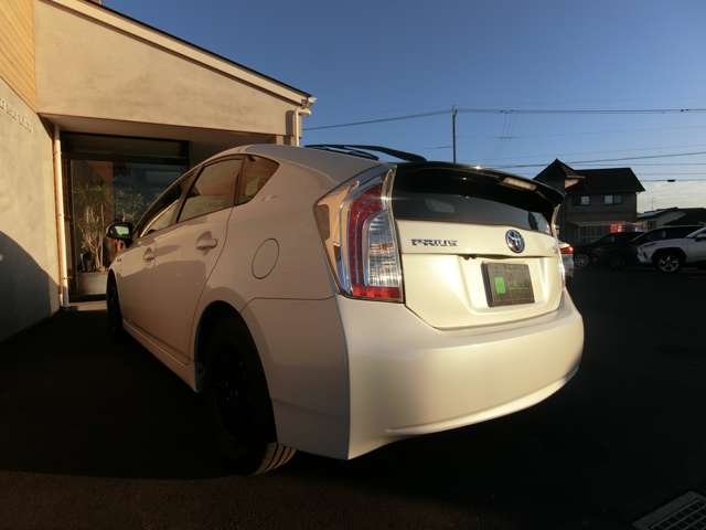 トヨタ プリウス １．８ Ｓ H24年 (中国) 99