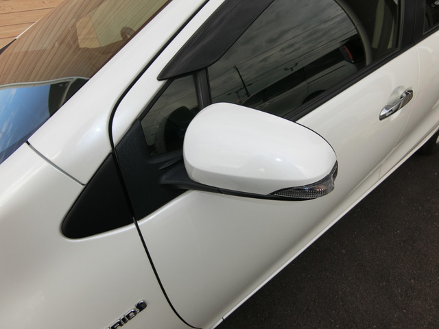 トヨタ アクア １．５ Ｓ スタイルブラック H30年 (中国) 99