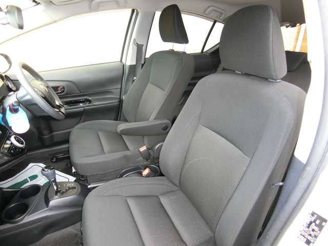 トヨタ アクア １．５ Ｓ スタイルブラック H30年 (中国) 99