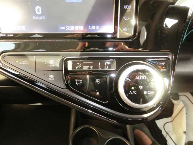 トヨタ アクア １．５ Ｓ スタイルブラック H30年 (中国) 99