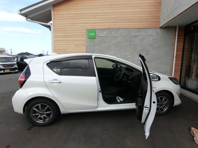 トヨタ アクア １．５ Ｓ スタイルブラック H30年 (中国) 99