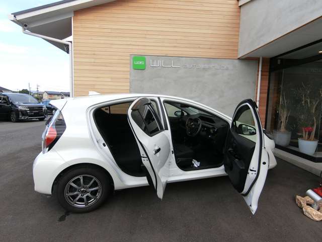 トヨタ アクア １．５ Ｓ スタイルブラック H30年 (中国) 99