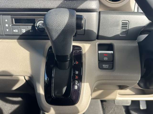 ホンダ Ｎ　ＢＯＸ ジョイ ６６０ ２トーン R7年 (東海) 99