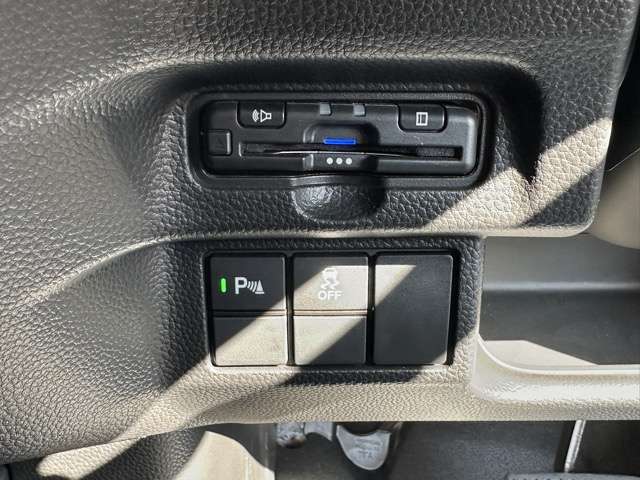 ホンダ Ｎ　ＢＯＸ カスタム ６６０ Ｌ R5年 (東海) 99