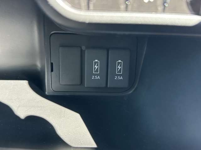 ホンダ Ｎ　ＢＯＸ カスタム ６６０ Ｌ R5年 (東海) 99