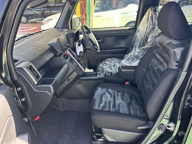 ダイハツ タフト ６６０ Ｇターボ ダーククロム ベンチャー R7年 (東海) 99