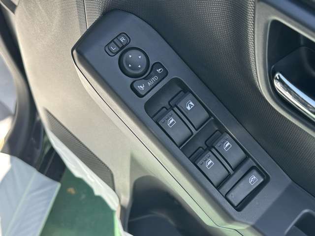 ダイハツ タフト ６６０ Ｇターボ ダーククロム ベンチャー R7年 (東海) 99