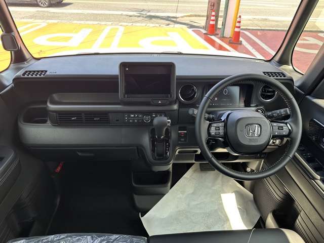 ホンダ Ｎ　ＢＯＸ カスタム ６６０ コーディネートスタイル モノトーン R7年 (東海) 99