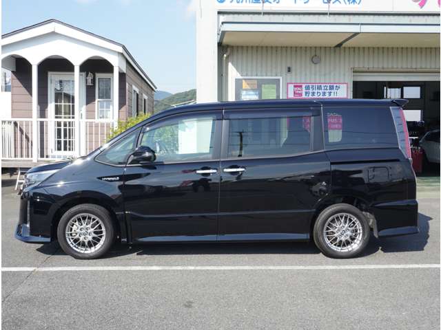 トヨタ ノア １．８ ハイブリッド ＳＩ ＷＸＢ H30年 (九州・沖縄) 99