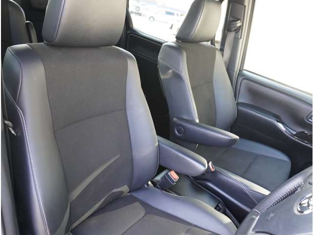 トヨタ ノア １．８ ハイブリッド ＳＩ ＷＸＢ H30年 (九州・沖縄) 99