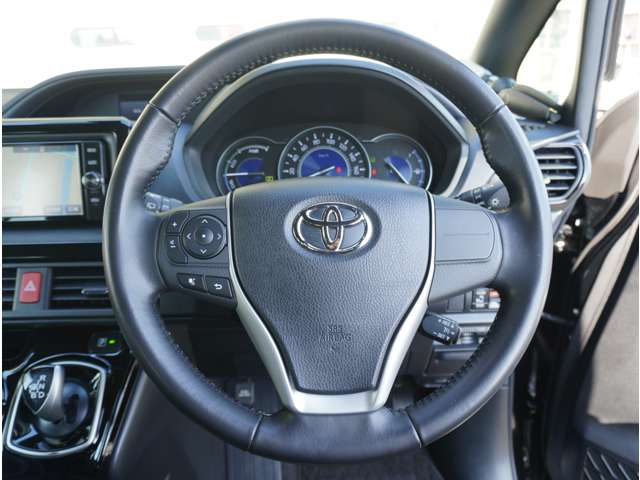 トヨタ ノア １．８ ハイブリッド ＳＩ ＷＸＢ H30年 (九州・沖縄) 99