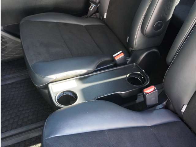 トヨタ ノア １．８ ハイブリッド ＳＩ ＷＸＢ H30年 (九州・沖縄) 99