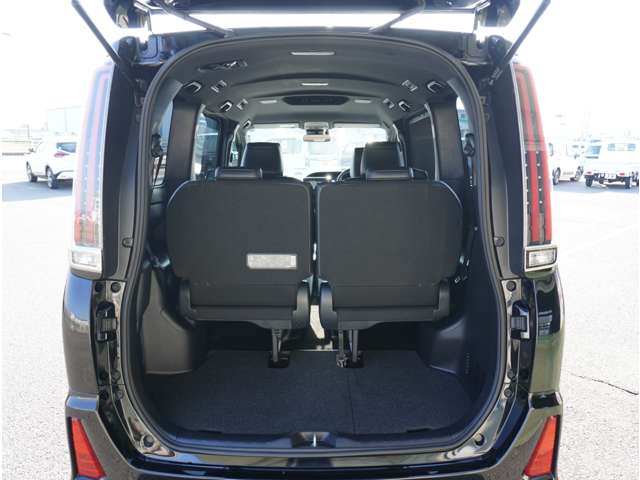 トヨタ ノア １．８ ハイブリッド ＳＩ ＷＸＢ H30年 (九州・沖縄) 99