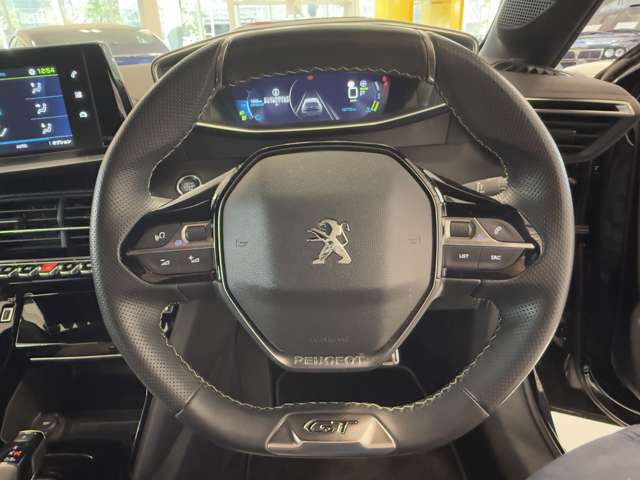 プジョー ｅ−２０８ ＧＴ R3年 (関東) 99