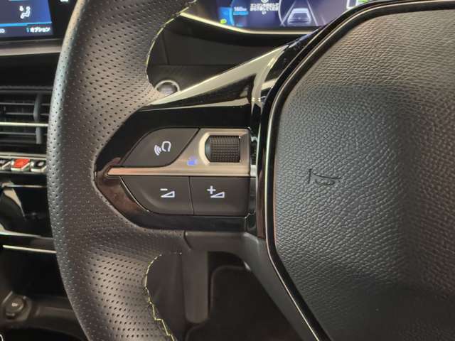 プジョー ｅ−２０８ ＧＴ R3年 (関東) 99