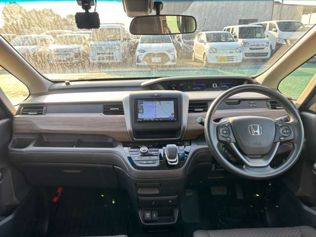 ホンダ フリード　ハイブリッド １．５ ハイブリッド Ｇ R4年 (九州・沖縄) 99