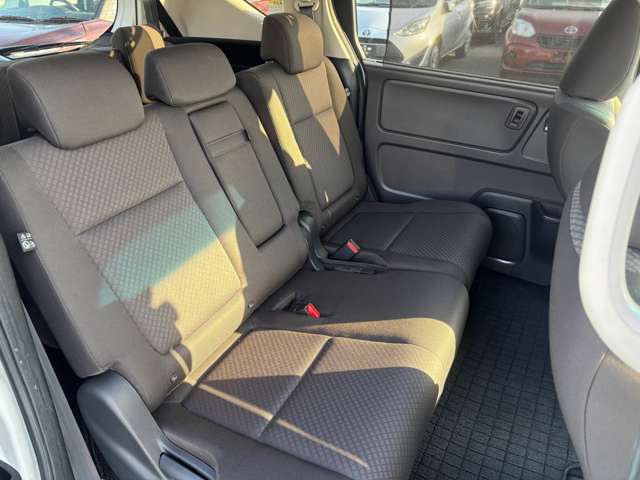 ホンダ フリード　ハイブリッド １．５ ハイブリッド Ｇ R4年 (九州・沖縄) 99