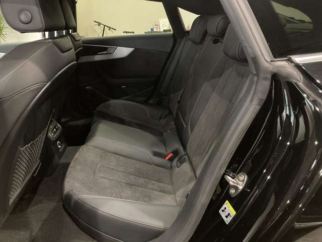 アウディ Ａ５　スポーツバック ４５ ＴＦＳＩ クワトロ スポーツ Ｓラインパッケージ ４ＷＤ R2年 (関東) 99