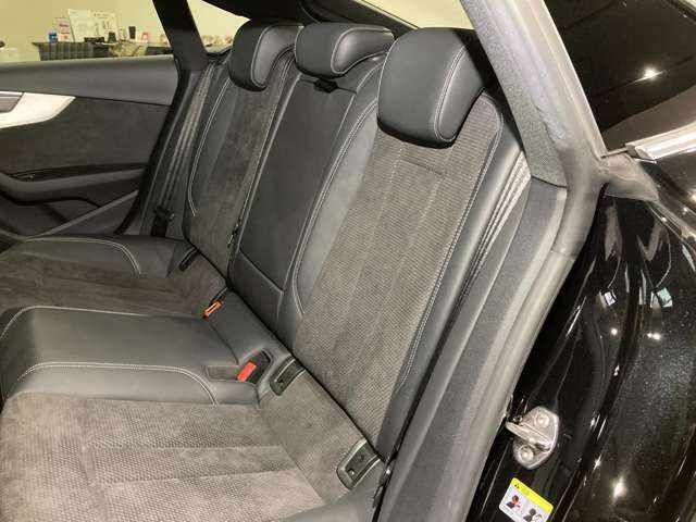 アウディ Ａ５　スポーツバック ４５ ＴＦＳＩ クワトロ スポーツ Ｓラインパッケージ ４ＷＤ R2年 (関東) 99