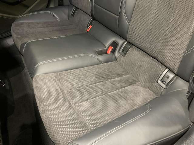 アウディ Ａ５　スポーツバック ４５ ＴＦＳＩ クワトロ スポーツ Ｓラインパッケージ ４ＷＤ R2年 (関東) 99