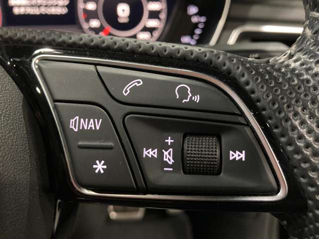 アウディ Ａ５　スポーツバック ４５ ＴＦＳＩ クワトロ スポーツ Ｓラインパッケージ ４ＷＤ R2年 (関東) 99