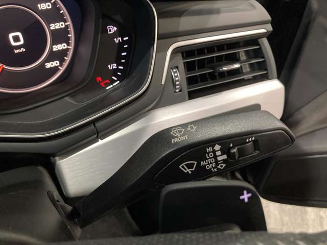 アウディ Ａ５　スポーツバック ４５ ＴＦＳＩ クワトロ スポーツ Ｓラインパッケージ ４ＷＤ R2年 (関東) 99