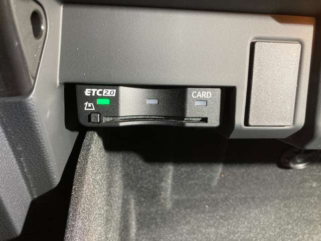 アウディ Ａ５　スポーツバック ４５ ＴＦＳＩ クワトロ スポーツ Ｓラインパッケージ ４ＷＤ R2年 (関東) 99