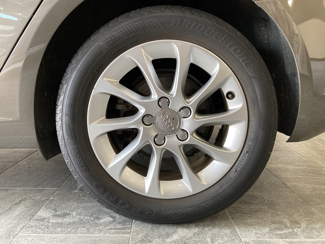 アウディ Ａ３　スポーツバック １．４　ＴＦＳＩ H26年 (関東) 99