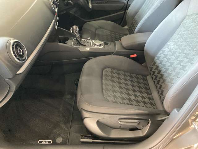 アウディ Ａ３　スポーツバック １．４　ＴＦＳＩ H26年 (関東) 99