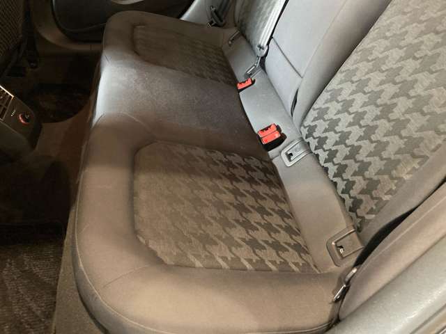 アウディ Ａ３　スポーツバック １．４　ＴＦＳＩ H26年 (関東) 99