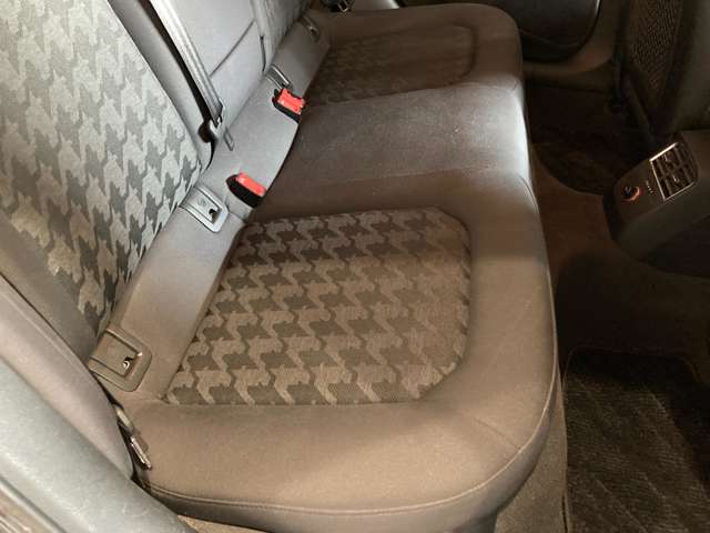 アウディ Ａ３　スポーツバック １．４　ＴＦＳＩ H26年 (関東) 99