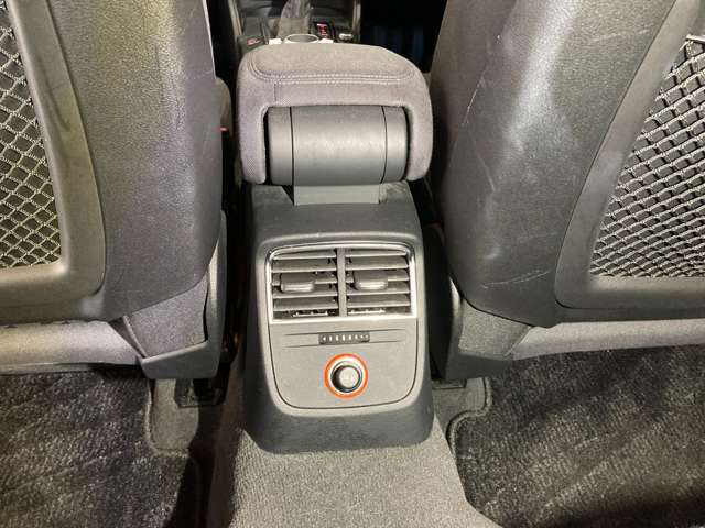 アウディ Ａ３　スポーツバック １．４　ＴＦＳＩ H26年 (関東) 99