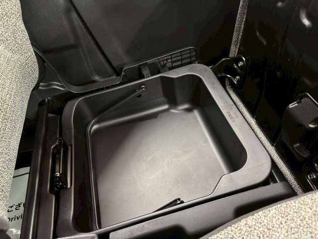 スズキ スペーシア ６６０ ハイブリッド Ｘ ４ＷＤ R6年 (北海道) 99