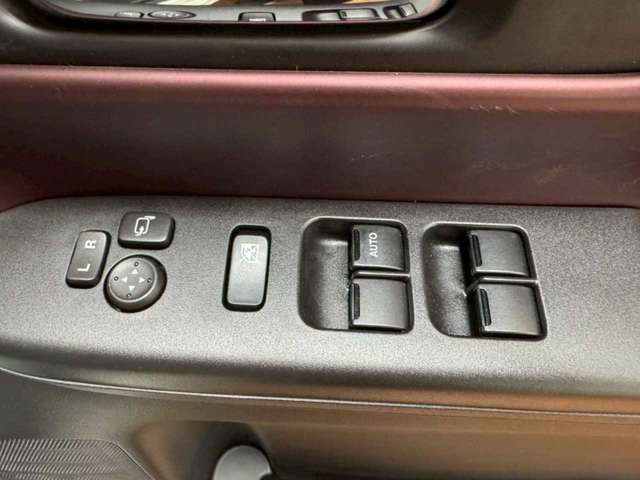 スズキ スペーシア ６６０ カスタム ハイブリッド ＸＳ ４ＷＤ R6年 (北海道) 99