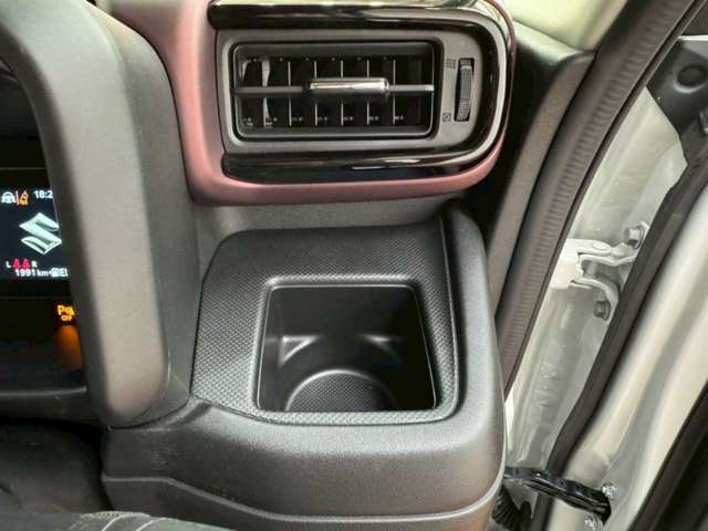 スズキ スペーシア ６６０ カスタム ハイブリッド ＸＳ ４ＷＤ R6年 (北海道) 99