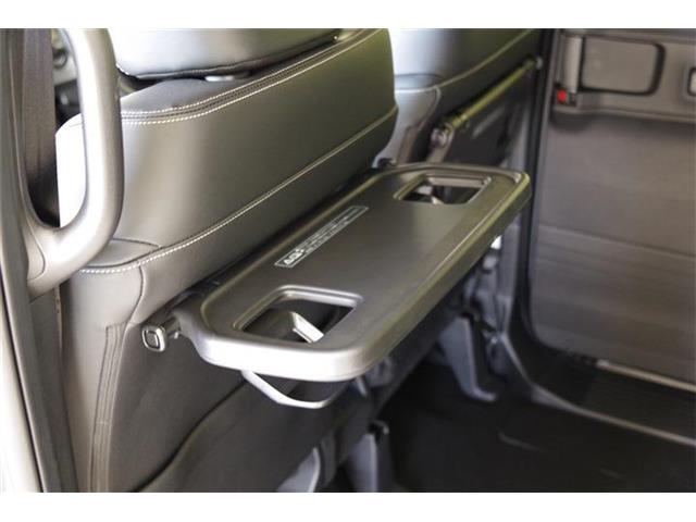 ホンダ Ｎ　ＢＯＸ カスタム ６６０ ターボ コーディネートスタイル ２トーン R7年 (東海) 99