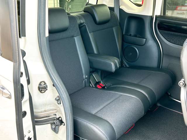 ホンダ Ｎ　ＢＯＸ ６６０ カスタムＧ ターボＳＳパッケージ ブラックスタイル H28年 (九州・沖縄) 99