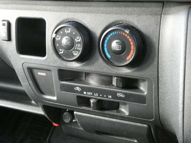 トヨタ ハイエースワゴン ２．７ グランドキャビン H18年 (関東) 99