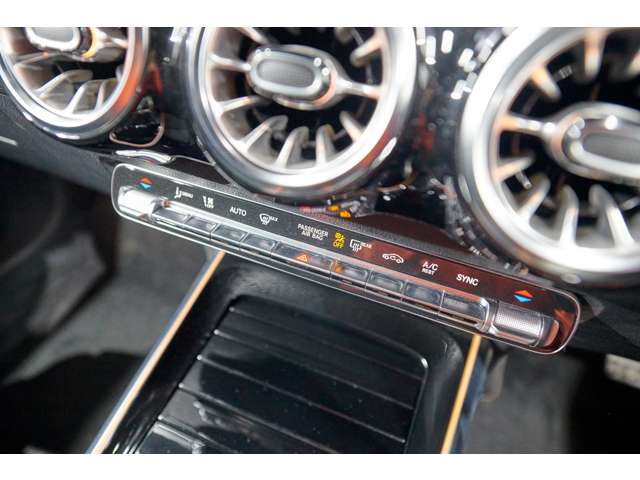 メルセデスベンツ ＧＬＢクラス ２００Ｄ ４マチック ＡＭＧラインパッケージ ディーゼルターボ ４ＷＤ ＭＰ２０２２０２ R4年 (関東) 99