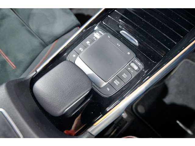 メルセデスベンツ ＧＬＢクラス ２００Ｄ ４マチック ＡＭＧラインパッケージ ディーゼルターボ ４ＷＤ ＭＰ２０２２０２ R4年 (関東) 99