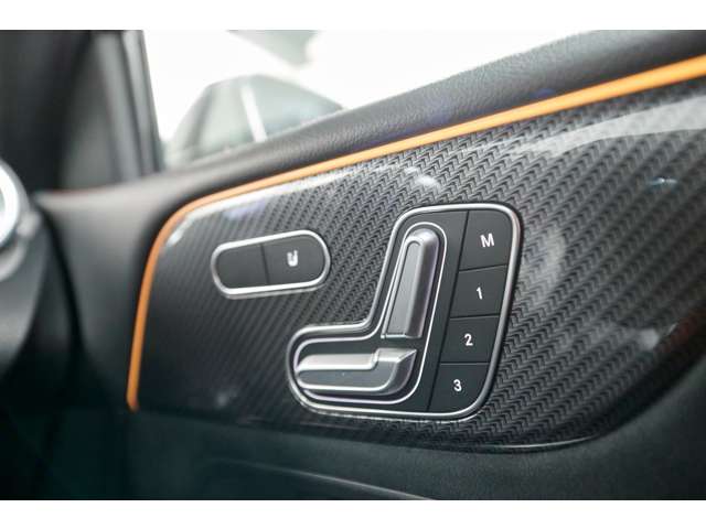 メルセデスベンツ ＧＬＢクラス ２００Ｄ ４マチック ＡＭＧラインパッケージ ディーゼルターボ ４ＷＤ ＭＰ２０２２０２ R4年 (関東) 99