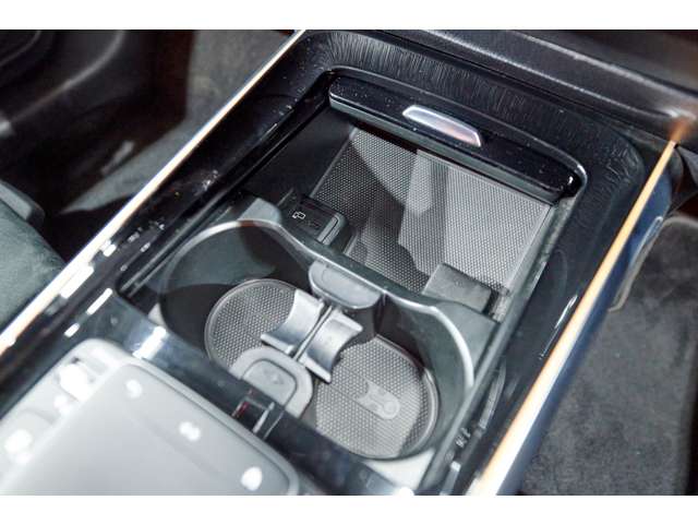 メルセデスベンツ ＧＬＢクラス ２００Ｄ ４マチック ＡＭＧラインパッケージ ディーゼルターボ ４ＷＤ ＭＰ２０２２０２ R4年 (関東) 99