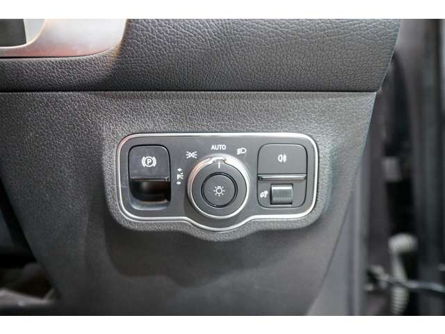 メルセデスベンツ ＧＬＢクラス ２００Ｄ ４マチック ＡＭＧラインパッケージ ディーゼルターボ ４ＷＤ ＭＰ２０２２０２ R4年 (関東) 99