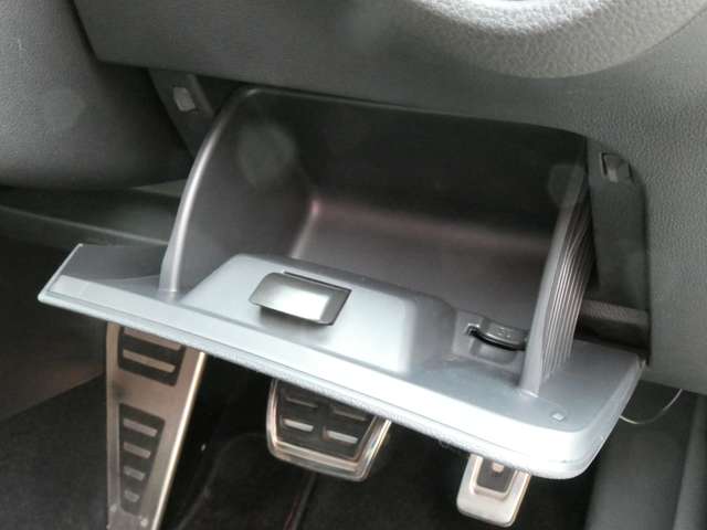 フォルクスワーゲン ゴルフ ＧＴＩ　パフォーマンス H26年 (関東) 99