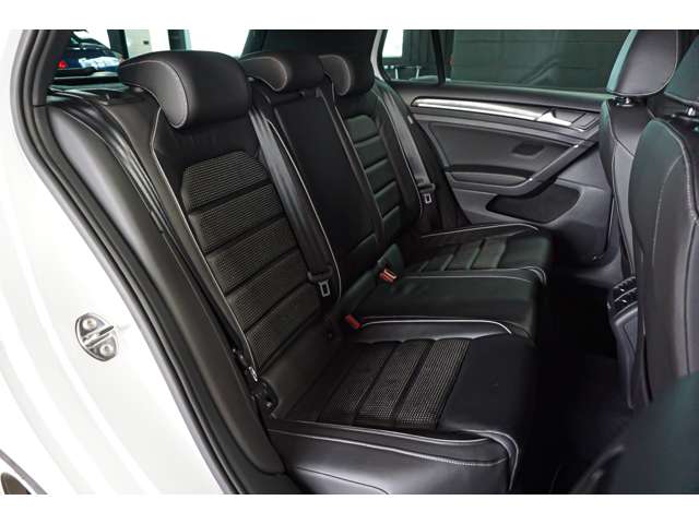 フォルクスワーゲン ゴルフＲ Ｒ ４ＷＤ H30年 (北海道) 99