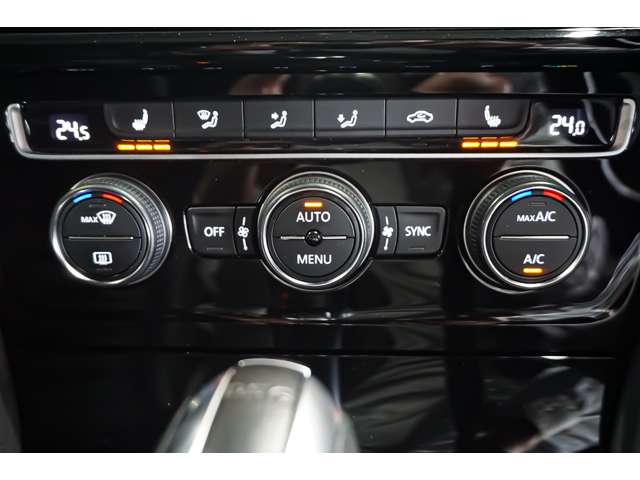 フォルクスワーゲン ゴルフＲ Ｒ ４ＷＤ H30年 (北海道) 99