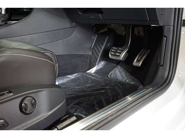 フォルクスワーゲン ゴルフＲ Ｒ ４ＷＤ H30年 (北海道) 99