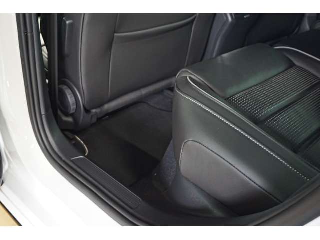 フォルクスワーゲン ゴルフＲ Ｒ ４ＷＤ H30年 (北海道) 99