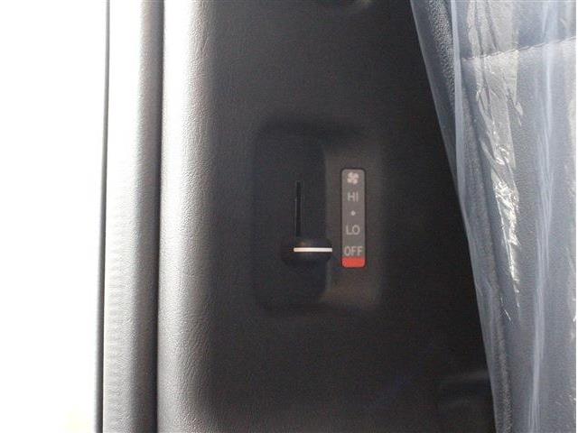 トヨタ ハイエースバン ２．８ スーパーＧＬ ダークプライム Ｓ ロングボディ ディーゼルターボ ４ＷＤ R7年 (北海道) 99