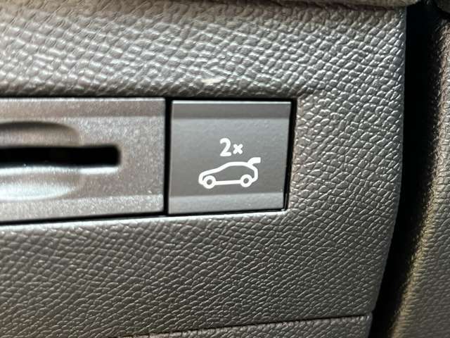 シトロエン ＤＳ４ エトワール ブルーＨＤＩ ディーゼルターボ R7年 (東北) 99